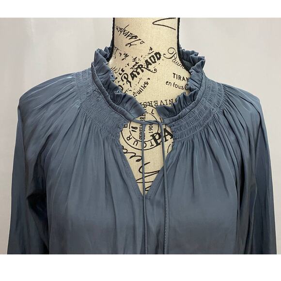 Carmen Marc Valvo Blue Gray Long Sleeve Ruffle V Neck Blouse XS - Picture 3 of 8